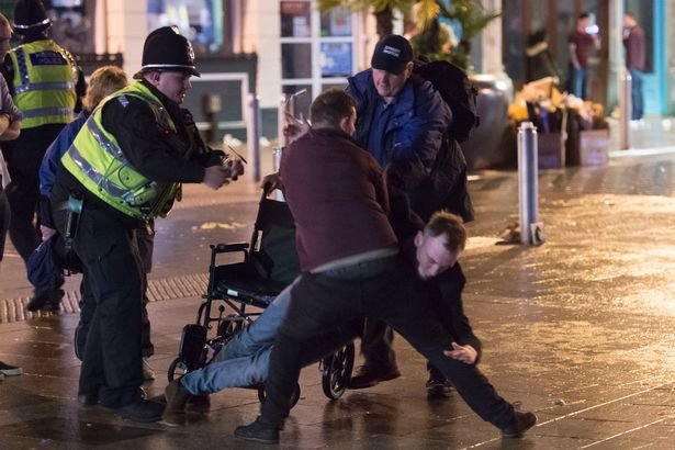 A 2018-as angliai szilveszter képekben