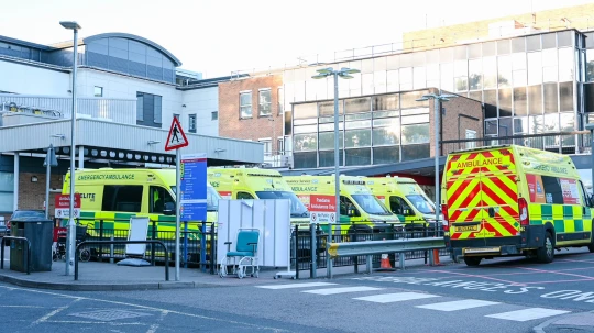 Holttestet találtak egy kórház mellé leparkolt kocsiban Közép-Angliában 4