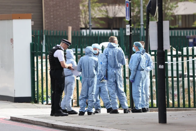 Lövöldözés London gazdag negyedében: a nyílt utcán lőttek agyon egy fiatal srácot 7