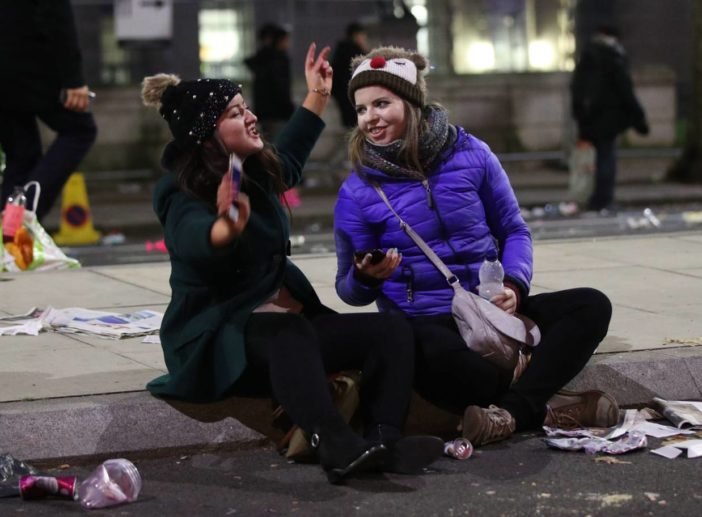 A 2018-as angliai szilveszter képekben