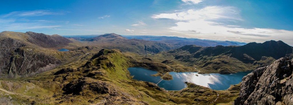 panoramic_view_of_snowdonia_by_geater-d5fsaxq
