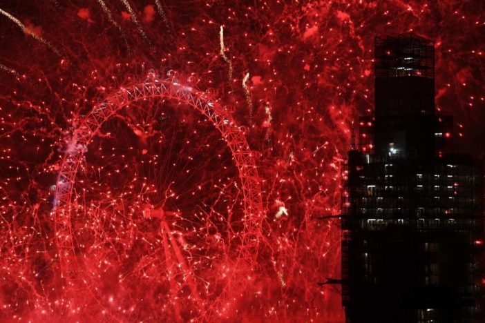 A 2018-as angliai szilveszter képekben