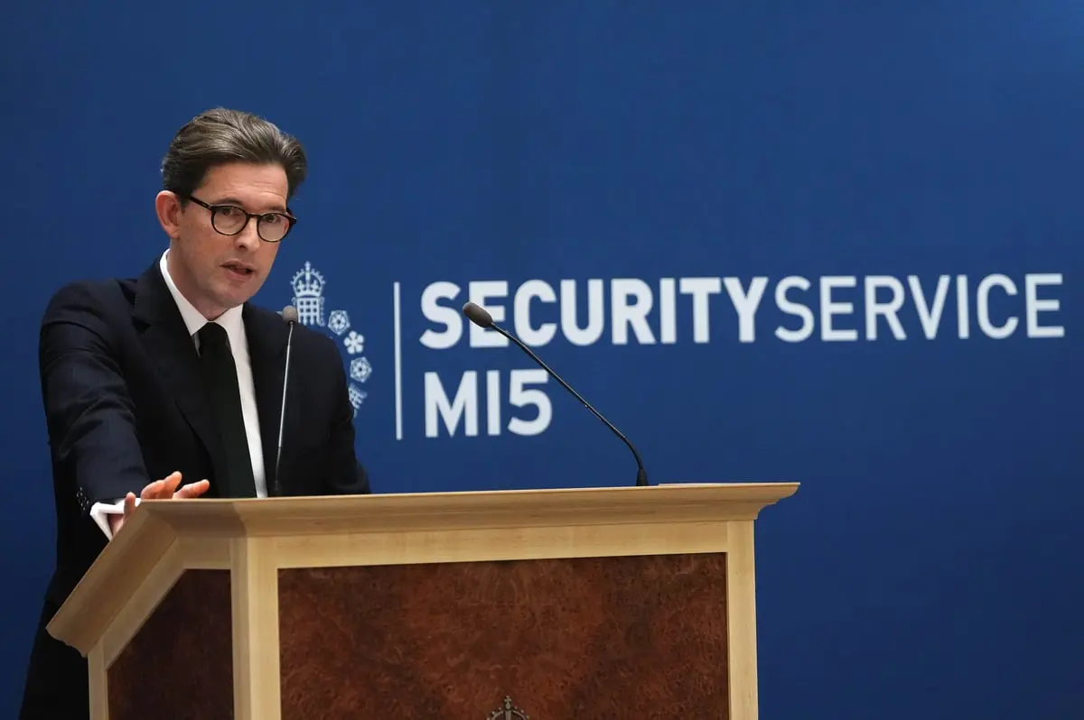 "Terroristák használhatják a mesterséges intelligenciát, hogy drónokkal és biológiai fegyverekkel támadják Nagy-Britanniát" - az MI5 vezére "Terroristák használhatják a mesterséges intelligenciát, hogy drónokkal és biológiai fegyverekkel támadják Nagy-Britanniát" - az MI5 vezére