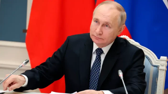 Elfogatóparancsot adtak ki Vlagyimir Putyin ellen ukrajnai háborús bűnök miatt 3