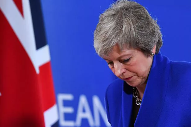 Theresa May felajánlotta, hogy lemond, a képviselők pedig hiába vették át a hatalmat a Brexit fölött 5