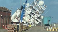 Felborult egy nagy hajó Nagy-Britanniában, Edinburgh kikötőjében – több tucat sérült 2