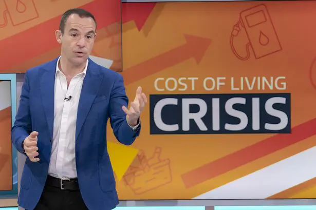 „Egy kib***ott szégyen”: Martin Lewis teljesen kiakadt az új brit energia árplafon tervezeten ami még rosszabb helyzetbe hozza az egyszerű embereket 1
