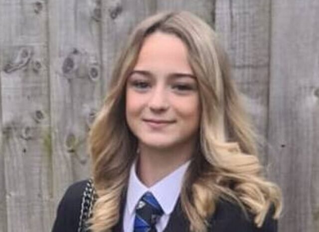 Saját ágyában halt meg egy 13 éves kislány Angliában, miután valaki felgyújtotta azt amíg aludt