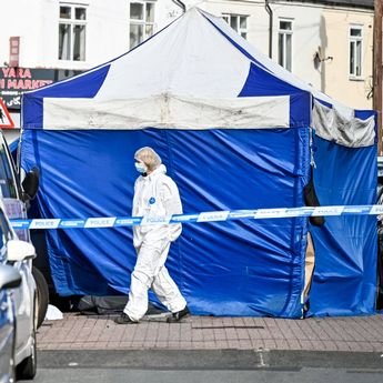 Lövöldözés egy teltházas birminghami klubban – egy férfi az életéért küzd Lövöldözés egy teltházas birminghami klubban – egy férfi az életéért küzd