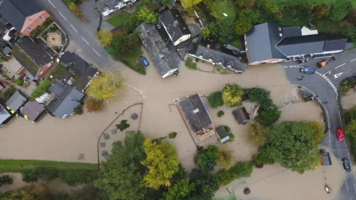 Babet vihar: hatalmas területek kerültek víz alá és már 7 halálos áldozata van a viharnak Nagy-Britanniában 4