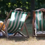 Három hőhullám és 30C-os nyári meleg érkezik Nagy-Britanniába, méghozzá rövidesen, de…