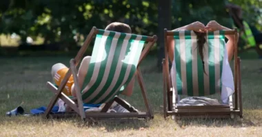 Három hőhullám és 30C-os nyári meleg érkezik Nagy-Britanniába, méghozzá rövidesen, de...