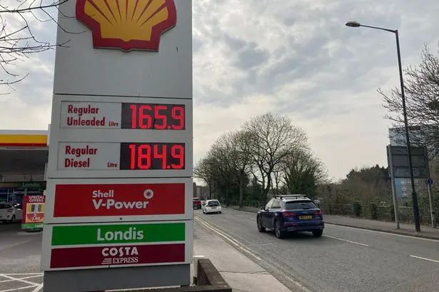 Elképesztő profitot csinált a Shell miközben a családok egyre jobban szenvednek a megélhetési válságtól, és a kötelező áramszünetek lehetősége sem kizárt a télen Angliában 1