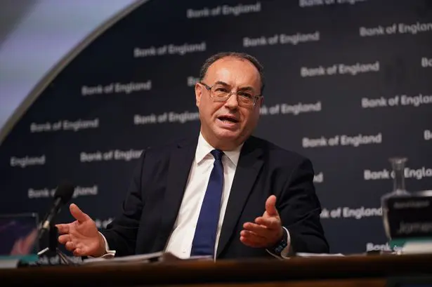 "Javul a helyzet" Nagy-Britanniában – a Bank of England hivatalos előrejelzése, hogy mire számíthatunk 1