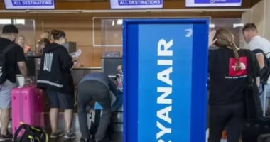 Figyelmeztette utasait a Ryanair - szigorúbb ellenőrzések lesznek és akár £75-os büntetést is kaphatunk