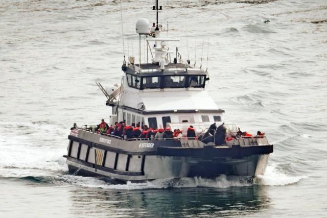 Elsüllyedt egy kishajó 80 emberrel, köztük több kisgyerekkel a fedélzetén Anglia partjainál 5