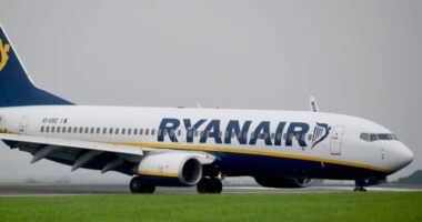 Drágulnak a repülőjegyek a Ryanairnél, ami minden utast érinteni fog