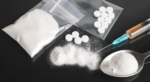 1000 ember halálát okozta 2,5 év alatt: új, rendkívül veszélyes kábítószer terjed az Egyesült Királyságban