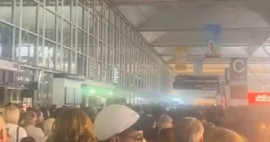 Káosz a Stansted repülőtéren: tűz ütött ki a váróban