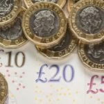 Elképesztő sebességgel csökken a készpénz használata Nagy-Britanniában