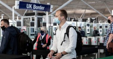 A brit kormány több ezer fontot kínál az EU állampolgároknak, hogy költözzenek haza