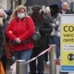 Újabb jó hír: Mától 3-asra csökkentették a Covid készültségi szintet Nagy-Britanniában