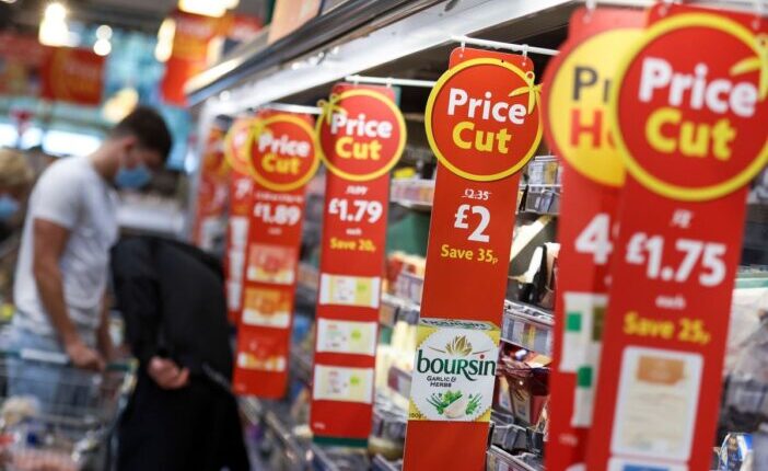 Közzétették, melyik szupermarketben emelkedtek a legnagyobbat az árak Nagy-Britanniában 16
