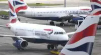 Több, mint 10 ezer újabb járatát törli a legnagyobb brit légitársaság: már közel 1 millió utast érintenek a törlések a nyári szezonban 2
