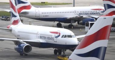 Több, mint 10 ezer újabb járatát törli a legnagyobb brit légitársaság: már közel 1 millió utast érintenek a törlések a nyári szezonban