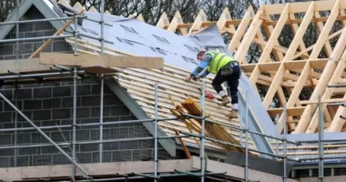 Enyhítenek a vízum szabályokon több iparág dolgozói számára is Nagy-Britanniában