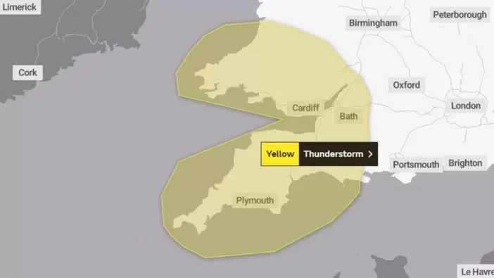 Hatalmas vihar készül Anglia és Wales egy jelentős részén: egy egész havi csapadékmennyiség eshet le pár óra alatt 4