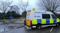 Négy 12-14 éves fiú egy Morrisons mellett erőszakolt meg egy fiatal lányt Angliában 2