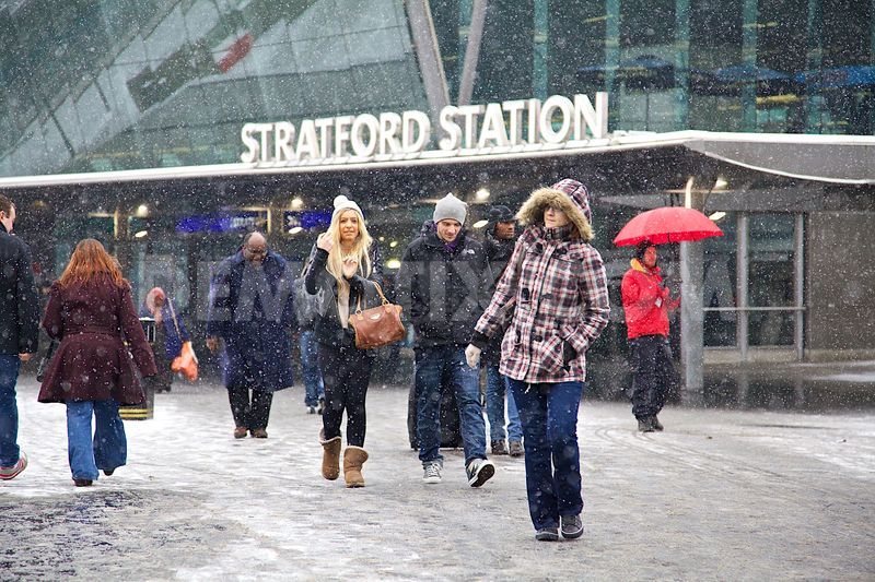 1358531241-london-experiences-the-first-settled-snow-of-2013_1735410