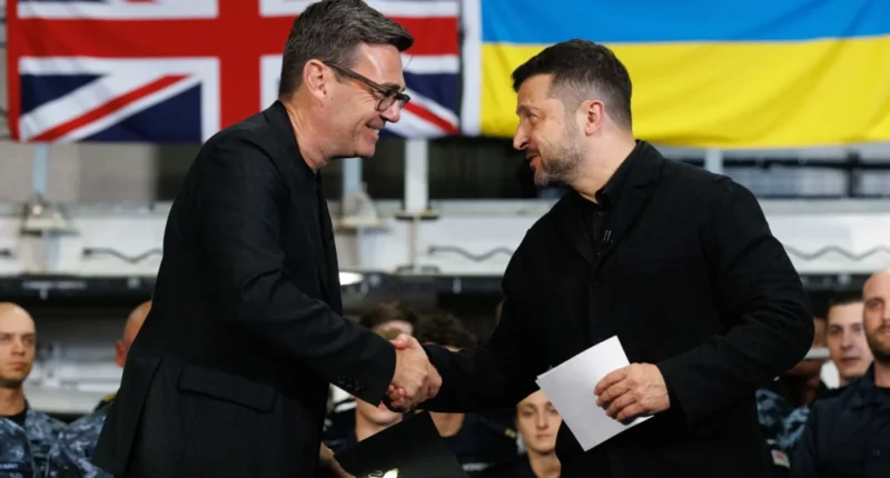 Andy Burnham Ukrajnába érkezett: Nagy-Britannia nagy hatótávolságú rakéták gyártásában segíti Ukrajnát
