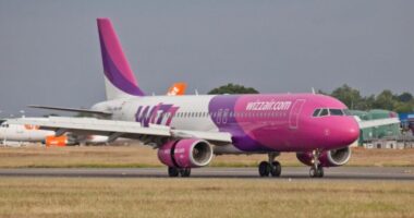 Kényszerleszállást hajtott végre a Wizz Air londoni járata, miután a pilótafülke elkezdett megtelni füsttel