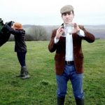 Több ezer fontot keres egy fiatal srác Angliában azzal, hogy FRISS LEVEGŐT árul palackozva