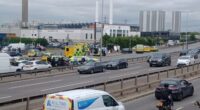 Buszra váró emberek közé csapódott egy autó Észak-Londonban: 1 halott 2