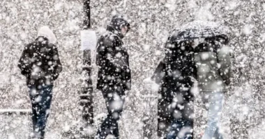Még magasabb szintű időjárási figyelmeztetés lép életbe Nagy-Britannia egy részén a havazás miatt és ott 25 cm is eshet