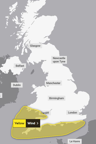 Újabb heves esőzés és viharos, helyenként 100 km/h sebességű széllökések érik el Nagy-Britanniát 4