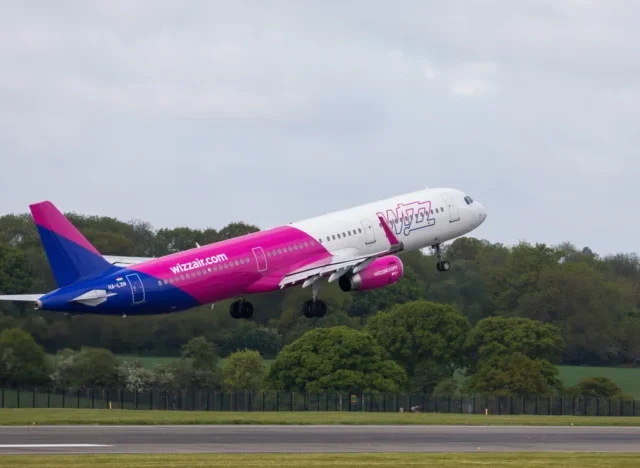 Kényszerleszállást hajtott végre a Wizz Air Budapestről induló járata egy utas miatt