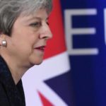 Saját miniszterei tervezik Theresa May eltávolítását a kormány éléről a Brexit miatt