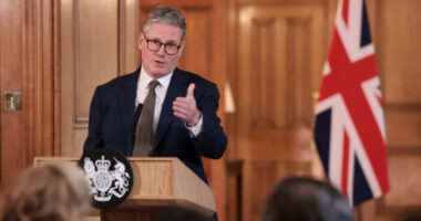 Sokan több, mint 10 000 fontot veszíthetnek évente Nagy-Britanniában a támogatások szigorítása miatt – figyelmeztetnek a képviselők