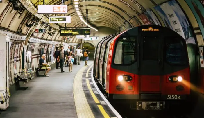 Napokon belül sztrájkok egész sorozata kezdődik Londonban, ami súlyos hatással lesz a tömegközlekedésre az egész városban 1