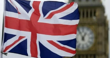 Fontos változás 2026-tól: új belépési ellenőrzések jönnek az Egyesült Királyságba utazó magyaroknak