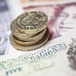 A létminimum órabére jelentősen emelkedik Nagy-Britanniában