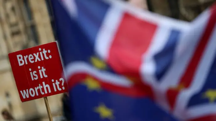 A Brexit valódi ára: Megdöbbentő statisztikákat hoztak nyilvánosságra a kilépés eddigi költségeiről