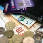 Közel 2 millióan kaphatnak 774 GBP-t visszamenőleg a Covid alatt történt mulasztás miatt Nagy-Britanniában