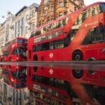 Miért pirosak a híres londoni emeletes buszok?