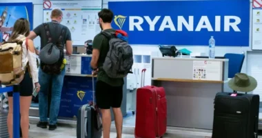 A Ryanair jutalékot ad a dolgozóknak, ha lebuktatják a szabálytalan, túlsúlyos poggyászt cipelő utasokat