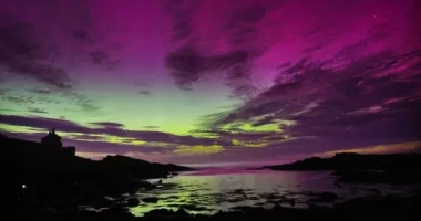 Rendkívül látványos, gyönyörű sarki fény lesz látható Nagy-Britannia számos pontjáról ma és holnap éjjel is